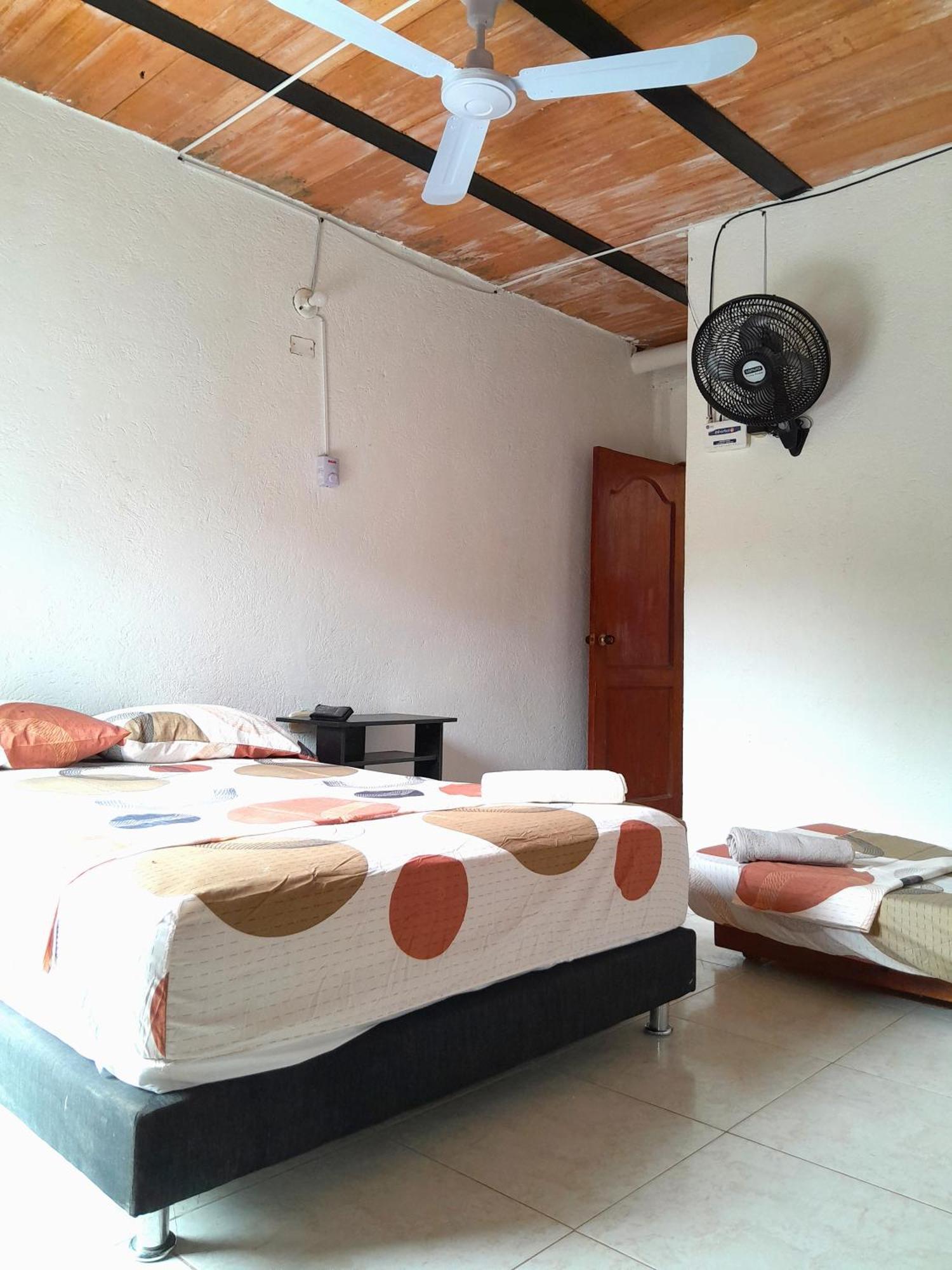 Hotel Casa Tara à Taganga Extérieur photo